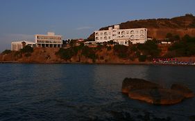 E.J. Pyrgos Bay Hotel
