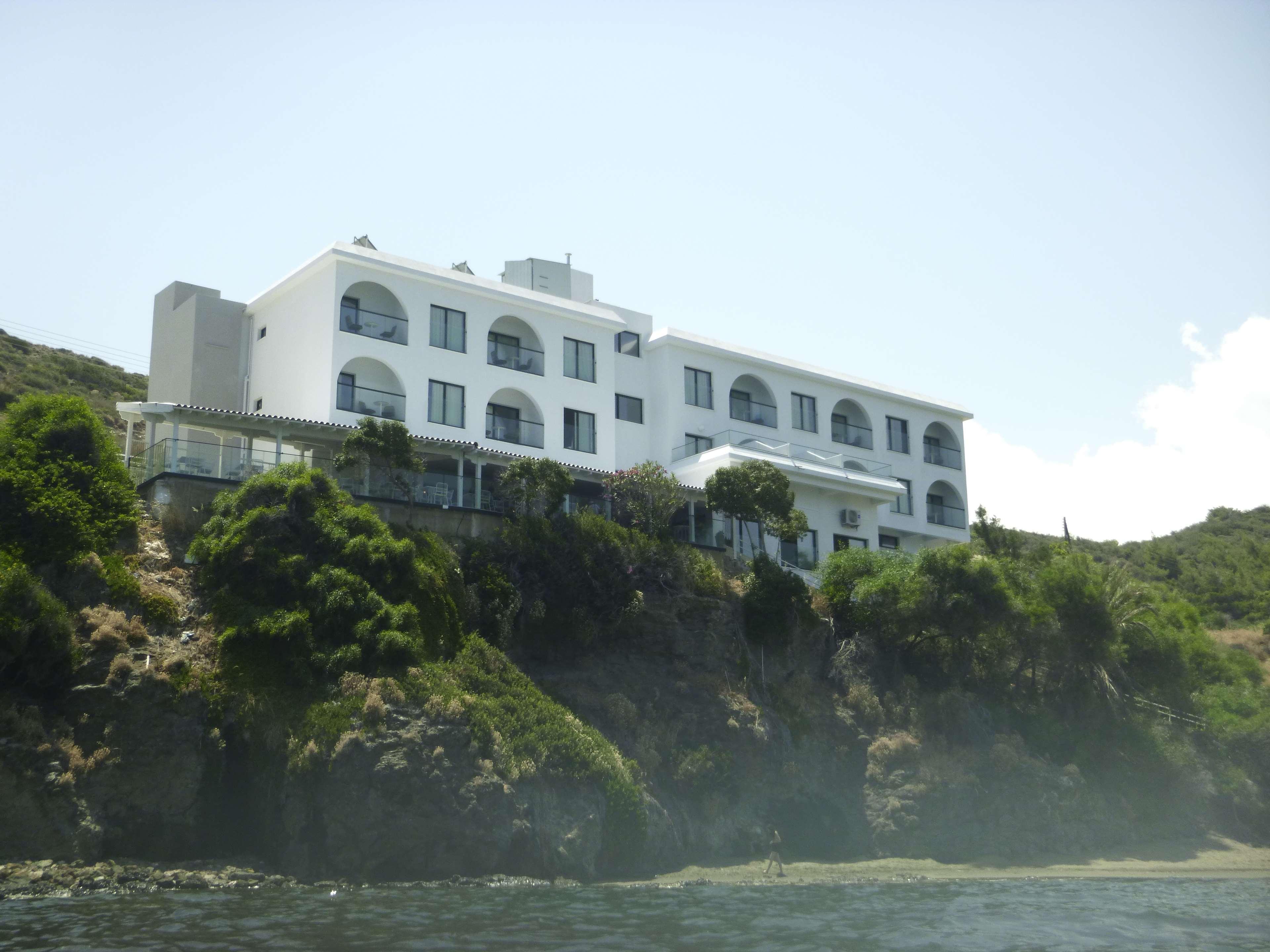 E.J. Pyrgos Bay Hotel Exteriér fotografie