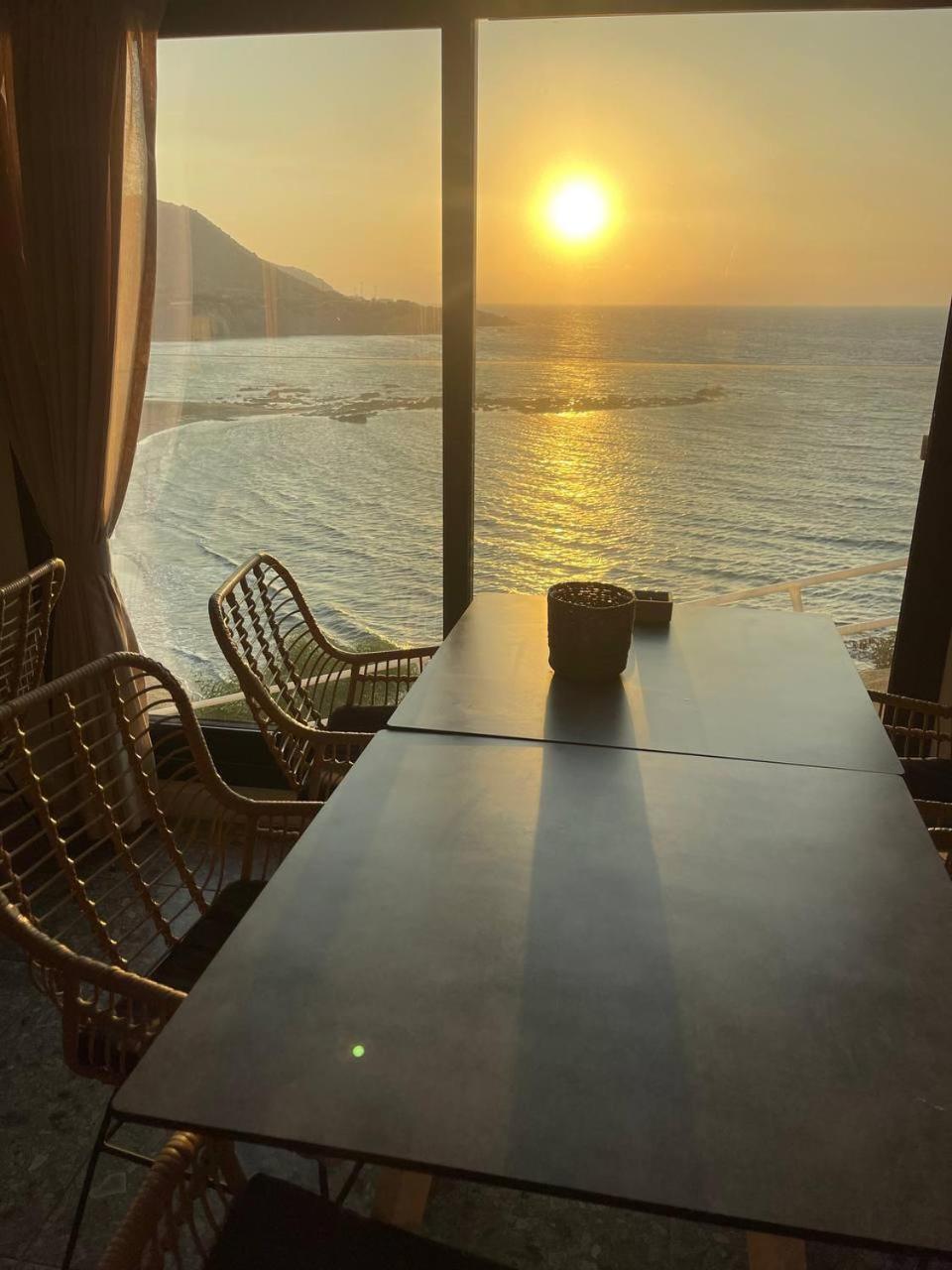 E.J. Pyrgos Bay Hotel Exteriér fotografie