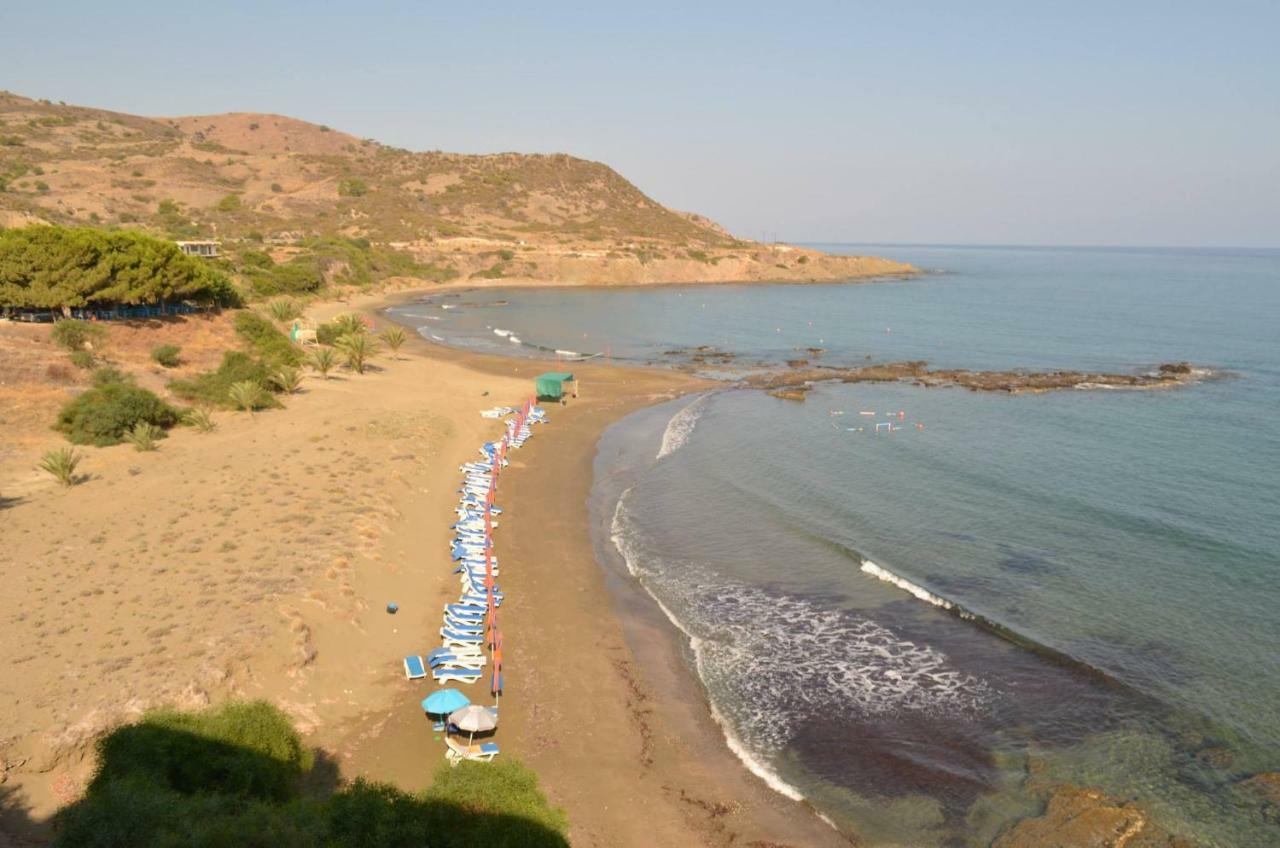 E.J. Pyrgos Bay Hotel Exteriér fotografie